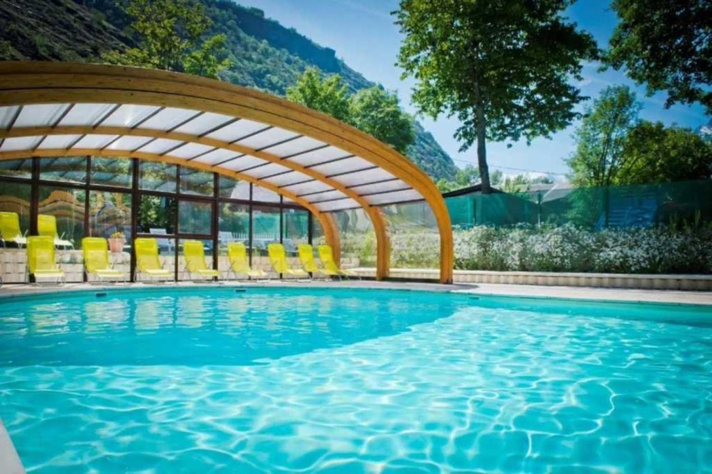 Camping 5 Etoiles - Piscine - Eeceff Le Bourg-dʼOisans Zewnętrze zdjęcie