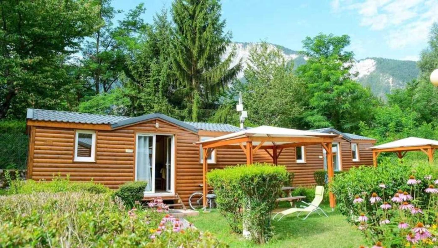 Camping 5 Etoiles - Piscine - Eeceff Le Bourg-dʼOisans Zewnętrze zdjęcie
